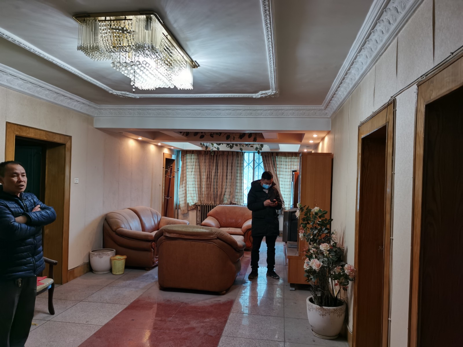 1729492737342364.jpg 1729492737342364.jpg